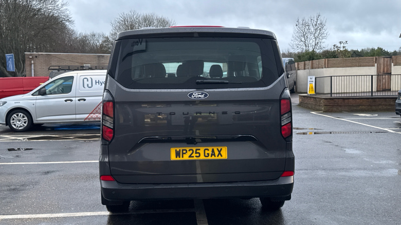 Ford Tourneo Custom 320 L2 Diesel Fwd 2.0 EcoBlue 136ps H1 Zetec 8 seater Auto